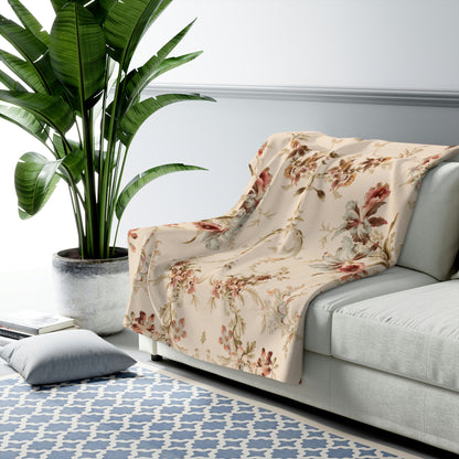 Sherpa Fleece Blanket with a Vintage Floral Pattern
